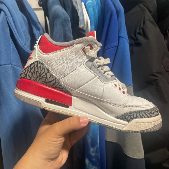 Used Jordan 3 “Fire Red” - Picture 4 of 4